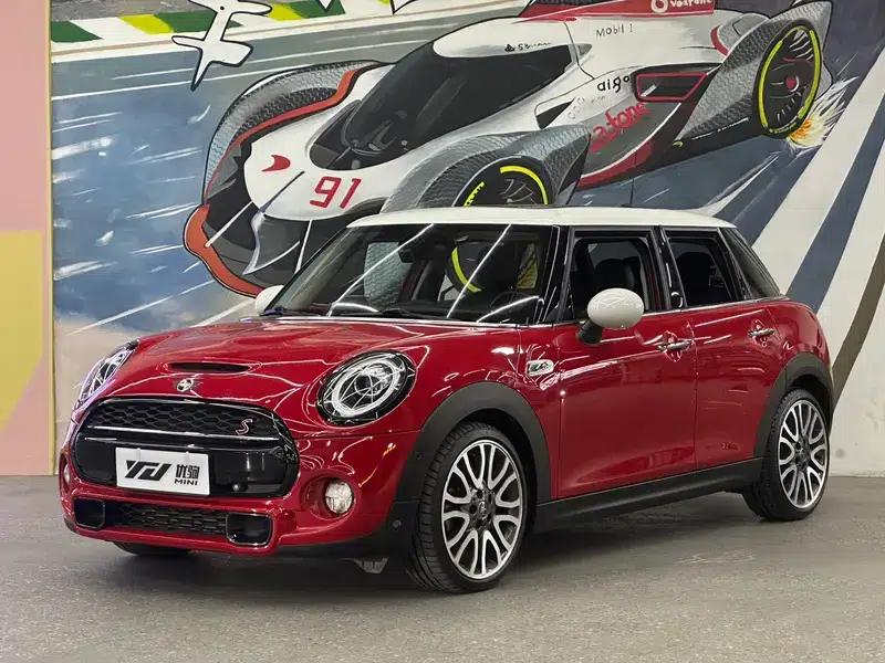 2018 MINI 2.0T COOPER S Artist 5-Door Edition — миниатюра 1