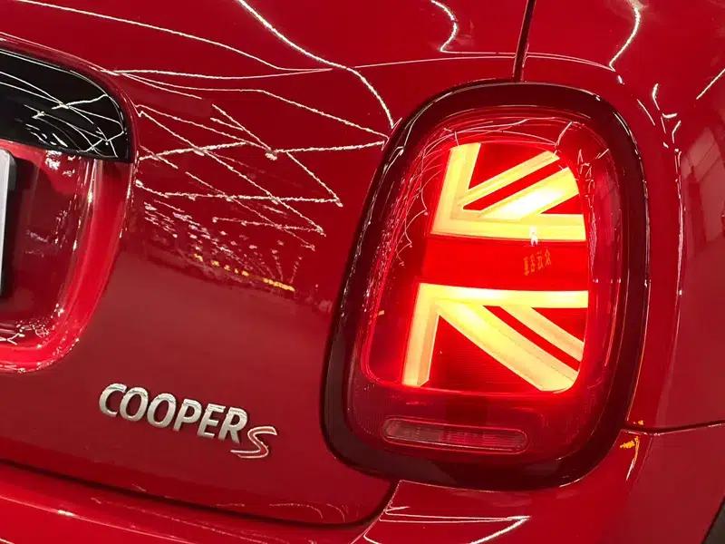 2018 MINI 2.0T COOPER S Artist 5-Door Edition — миниатюра 6