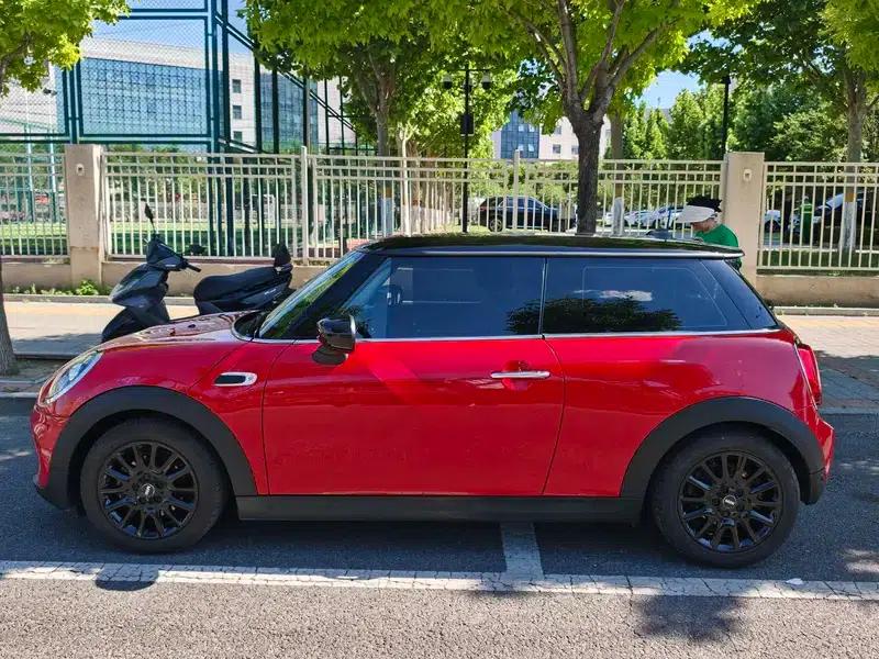 MINI 2021 1.5T COOPER Classic — миниатюра 4