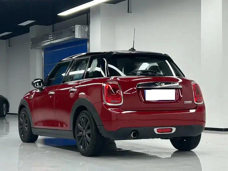 2016 MINI 1.5T COOPER Avant-garde 5-Door Edition — миниатюра 4