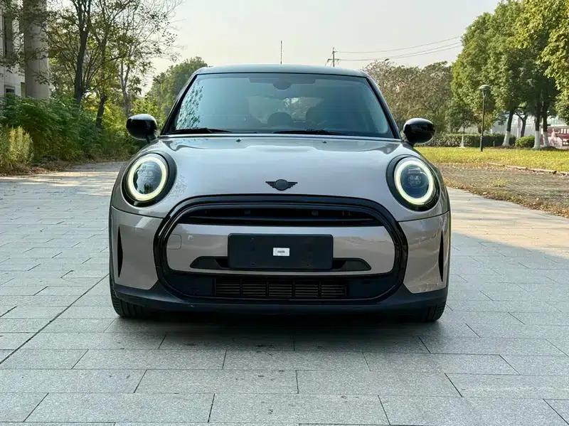MINI 2022 1.5T COOPER Artist 5-Door Edition — миниатюра 2