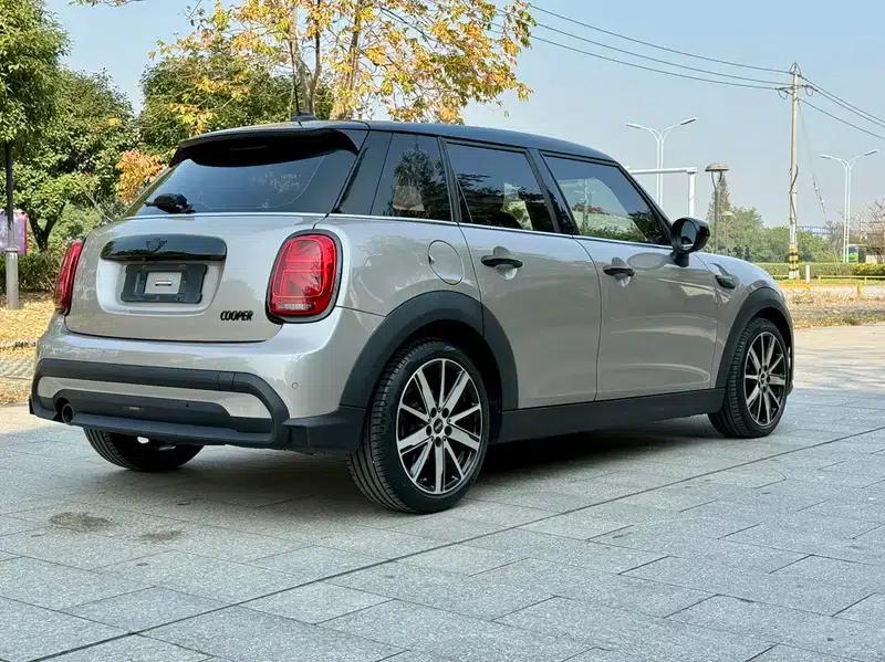 MINI 2022 1.5T COOPER Artist 5-Door Edition — миниатюра 6