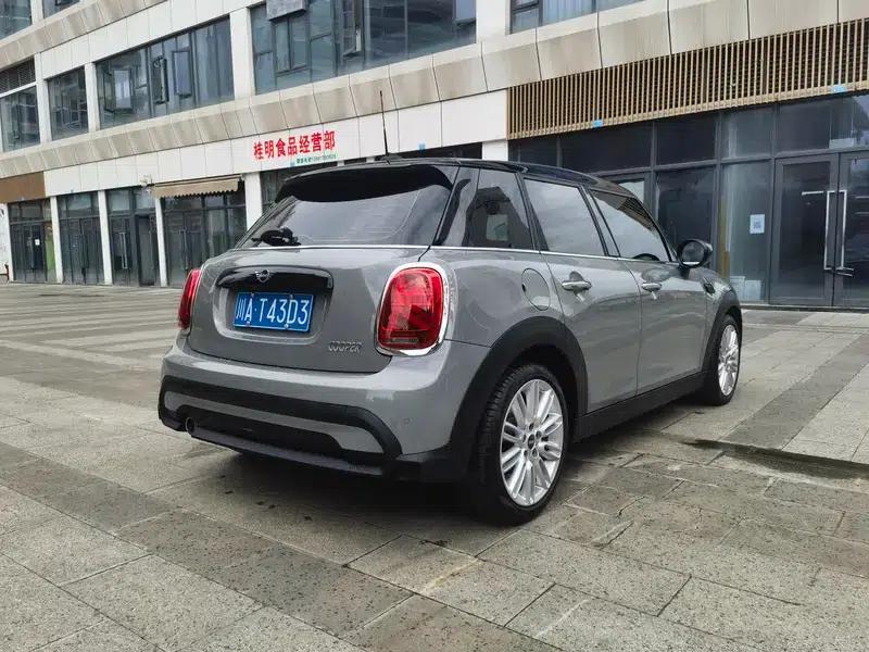 2022 MINI 1.5T COOPER Classic 5-Door — миниатюра 4