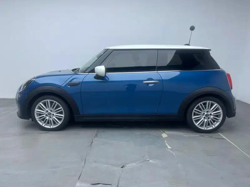 MINI 2022 1.5T COOPER Classic — миниатюра 4