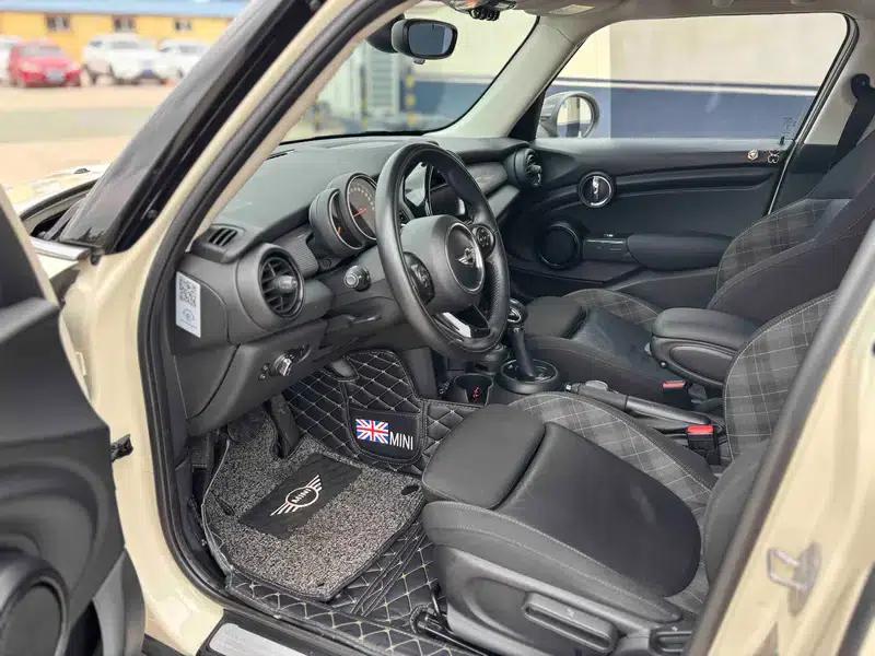 2016 MINI 1.5T COOPER Avant-garde 5-Door Edition — миниатюра 11
