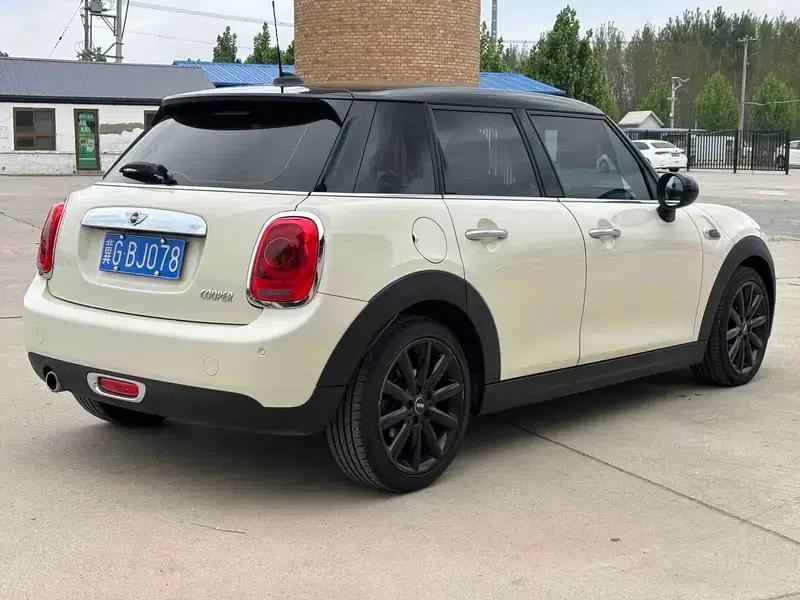 2016 MINI 1.5T COOPER Avant-garde 5-Door Edition — миниатюра 6