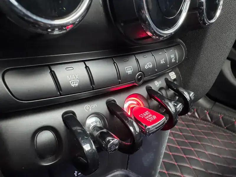 2016 MINI 1.5T COOPER Avant-garde 5-Door Edition — миниатюра 17