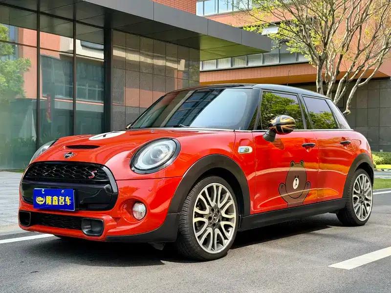2018 MINI 2.0T COOPER S Artist 5-Door Edition — миниатюра 1
