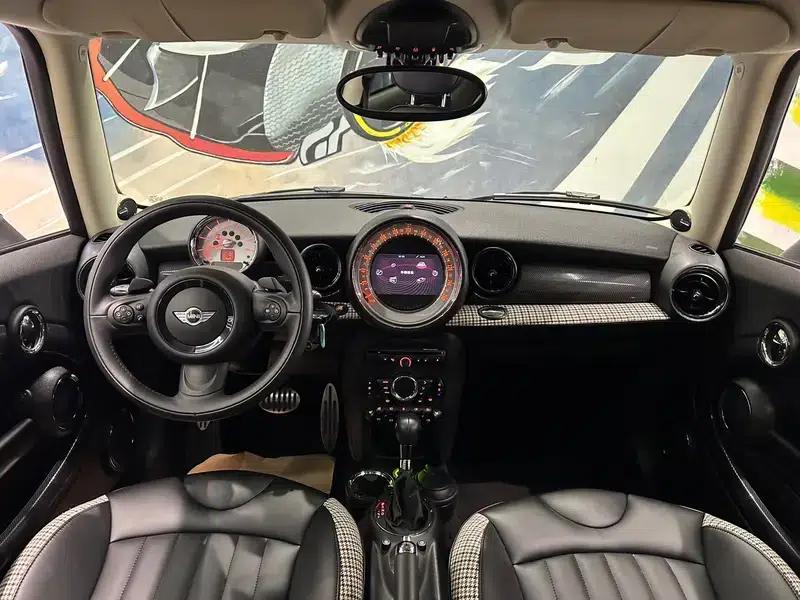 2011 MINI 1.6T COOPER S — миниатюра 17