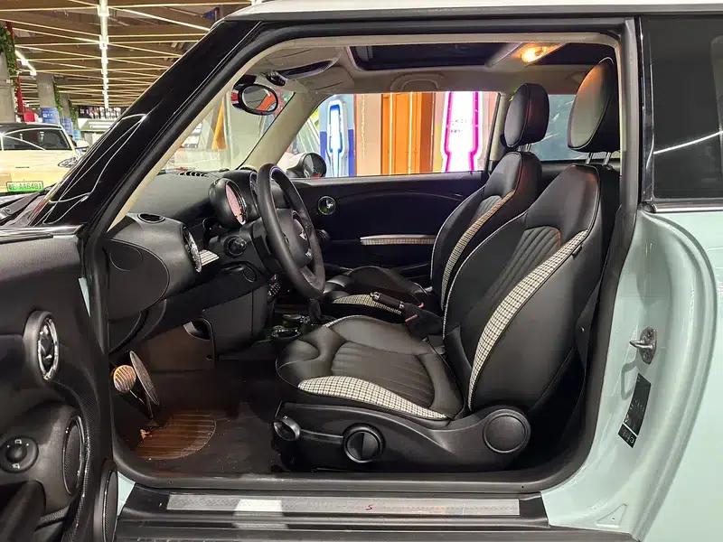 2011 MINI 1.6T COOPER S — миниатюра 19