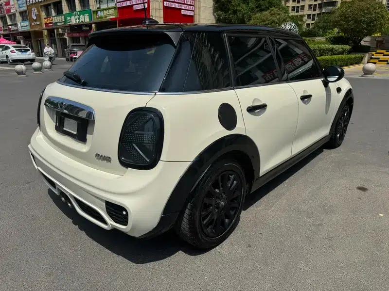 2015 MINI 1.5T COOPER Fun 5-Door — миниатюра 6