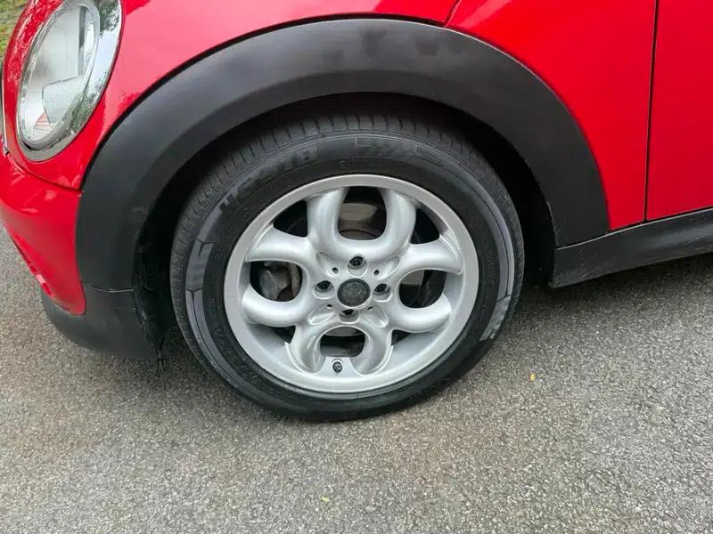 2011 MINI 1.6L COOPER Fun — миниатюра 19