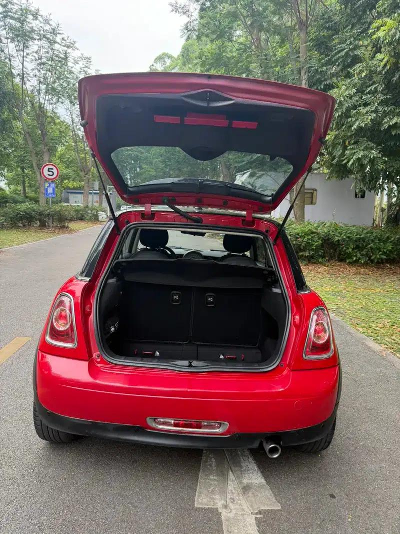 2011 MINI 1.6L COOPER Fun — миниатюра 21