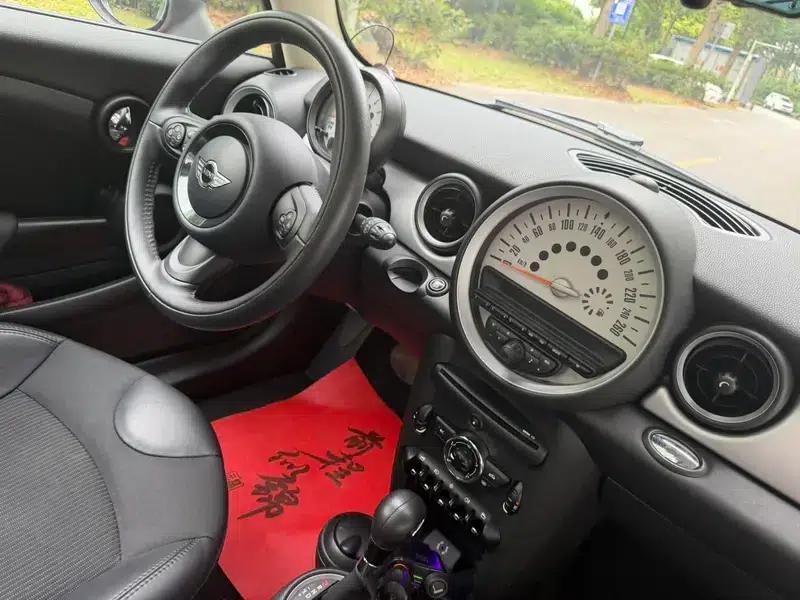 2011 MINI 1.6L COOPER Fun — миниатюра 28
