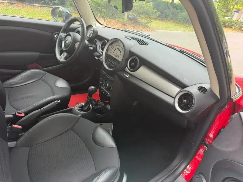 2011 MINI 1.6L COOPER Fun — миниатюра 29