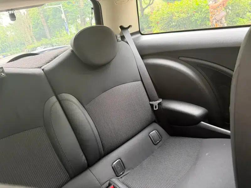 2011 MINI 1.6L COOPER Fun — миниатюра 7