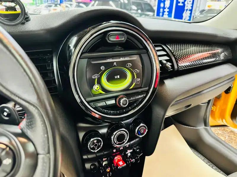 2014 MINI 2.0T COOPER S Fun — миниатюра 23