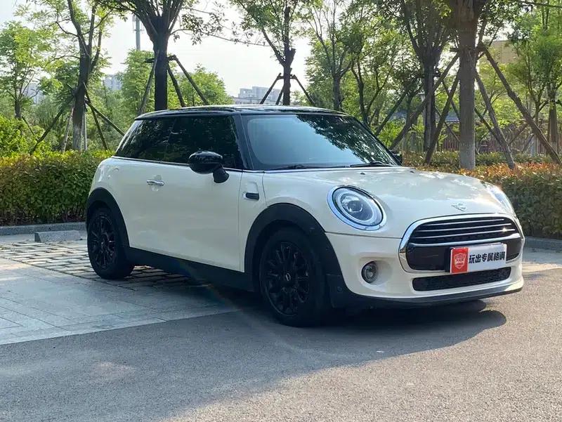 MINI 2020 1.5T COOPER Classic — миниатюра 3