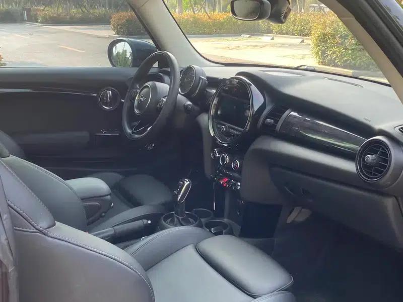 MINI 2020 1.5T COOPER Classic — миниатюра 7