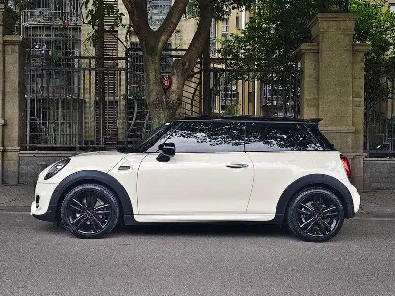 2021 MINI 1.5T COOPER Racer — миниатюра 4