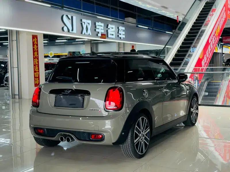 MINI 2019 2.0T COOPER S Artist — миниатюра 4