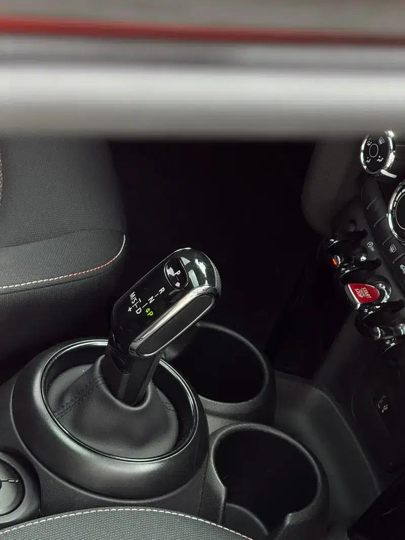2019 MINI 1.5T ONE PLUS 5-Door Version — миниатюра 12