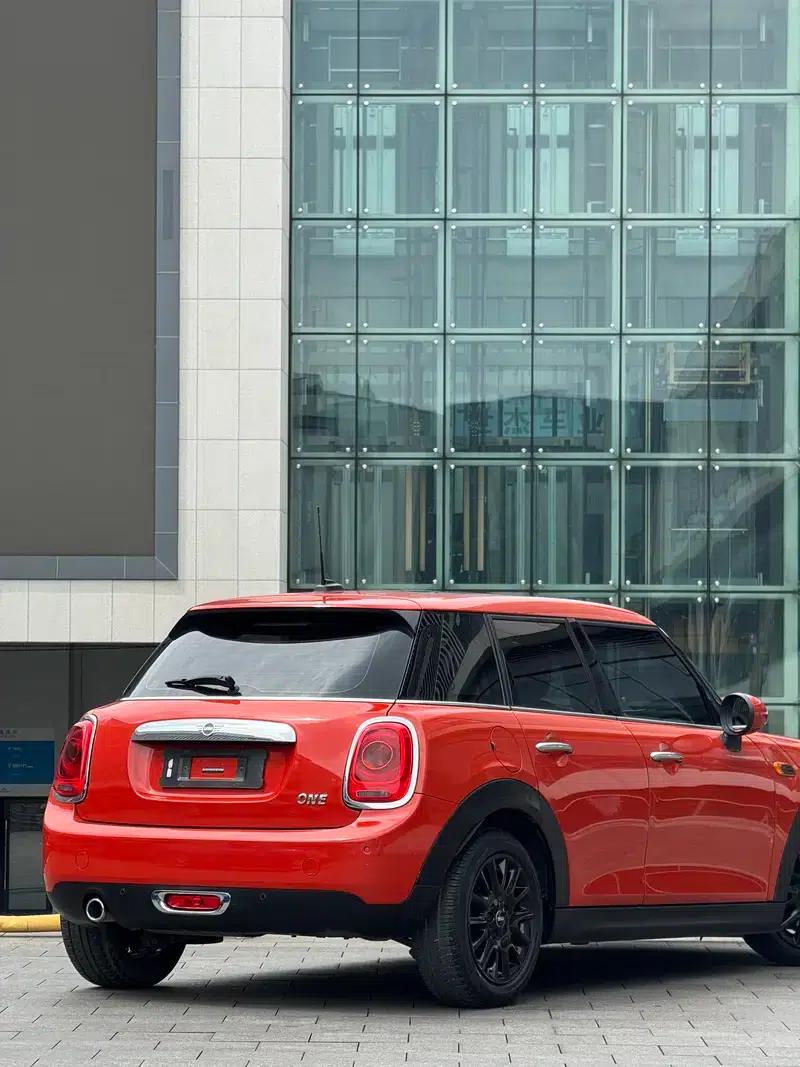 2019 MINI 1.5T ONE PLUS 5-Door Version — миниатюра 9