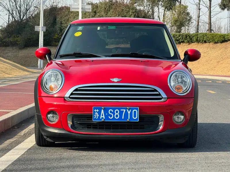 MINI 2013 1.6L ONE Limited Edition - First Model — миниатюра 2