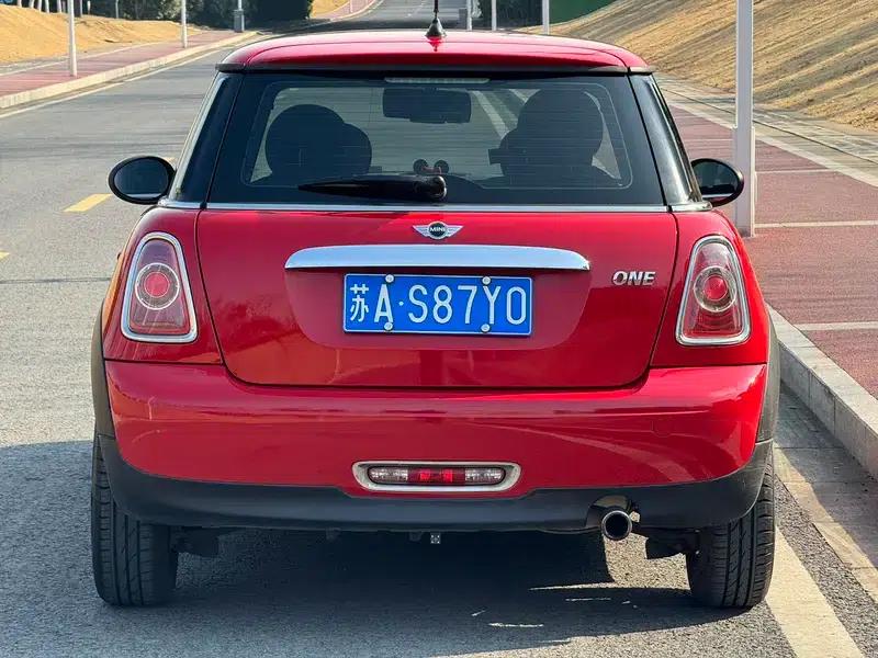 MINI 2013 1.6L ONE Limited Edition - First Model — миниатюра 6