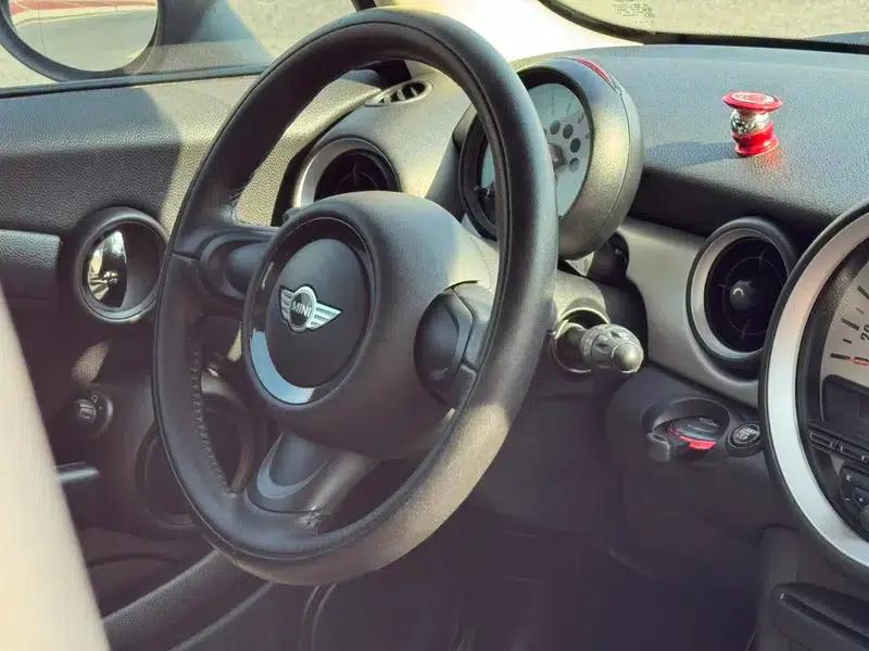 MINI 2013 1.6L ONE Limited Edition - First Model — миниатюра 7