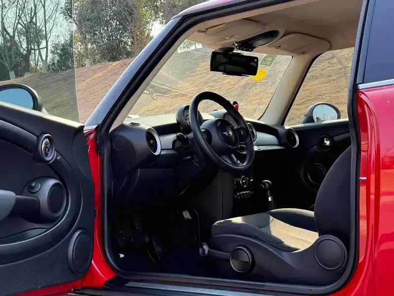 MINI 2013 1.6L ONE Limited Edition - First Model — миниатюра 9