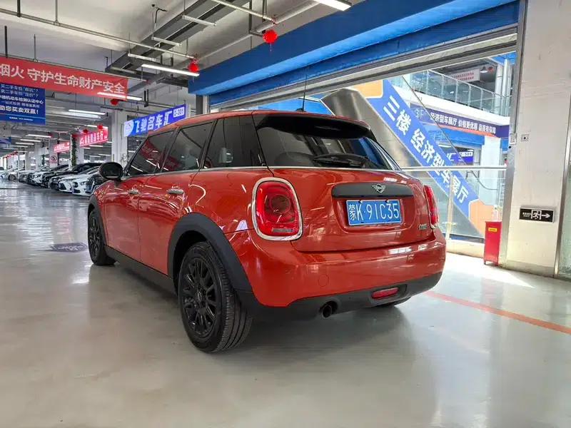 2018 MINI 1.5T ONE PLUS 5-Door — миниатюра 4