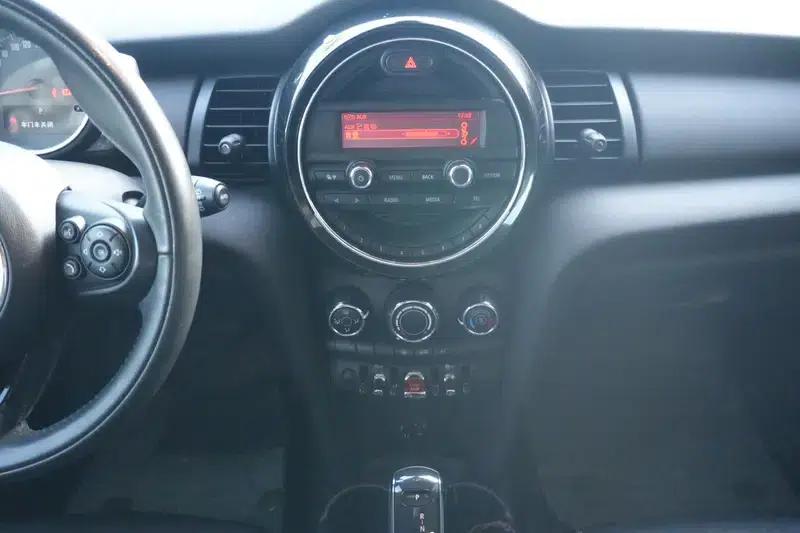 2018 MINI 1.5T ONE PLUS 5-Door — миниатюра 9