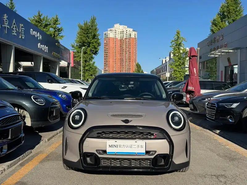 MINI 2022 2.0T COOPER S Artist — миниатюра 2