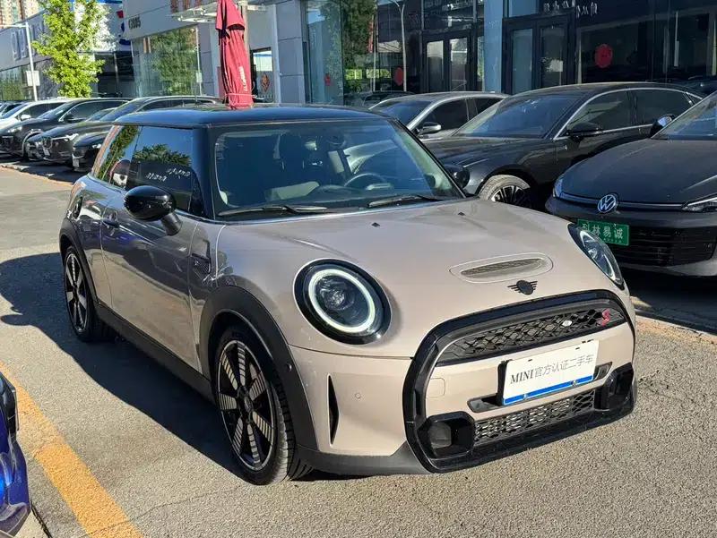 MINI 2022 2.0T COOPER S Artist — миниатюра 3