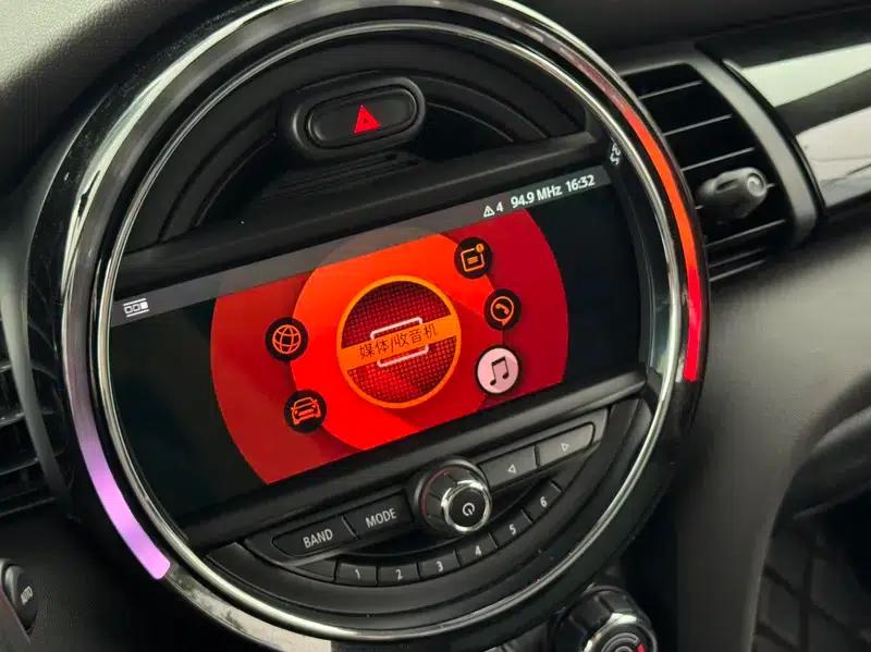 2019 MINI 1.5T COOPER Classic — миниатюра 12
