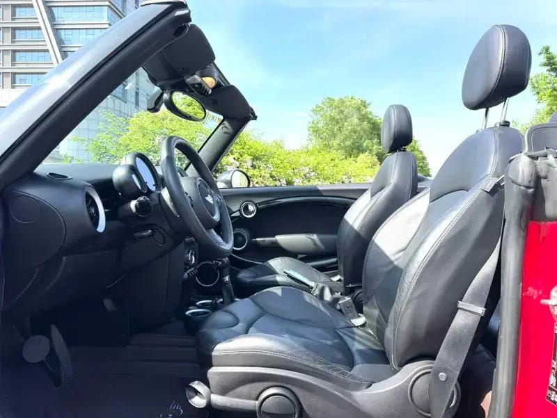 2012 MINI 1.6L COOPER Convertible Highgate — миниатюра 8
