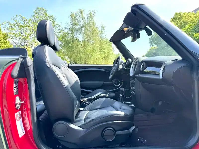 2012 MINI 1.6L COOPER Convertible Highgate — миниатюра 9