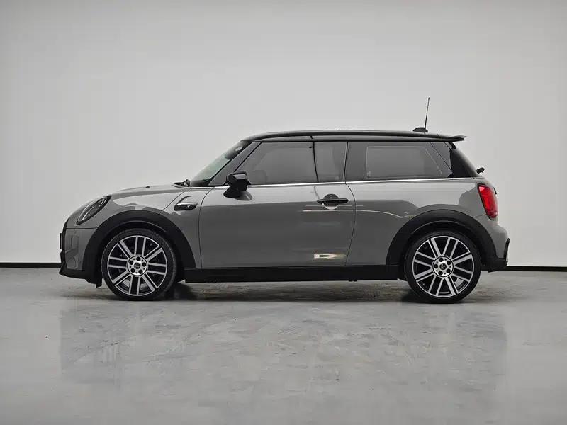 MINI 2023 2.0T COOPER S Artist — миниатюра 4