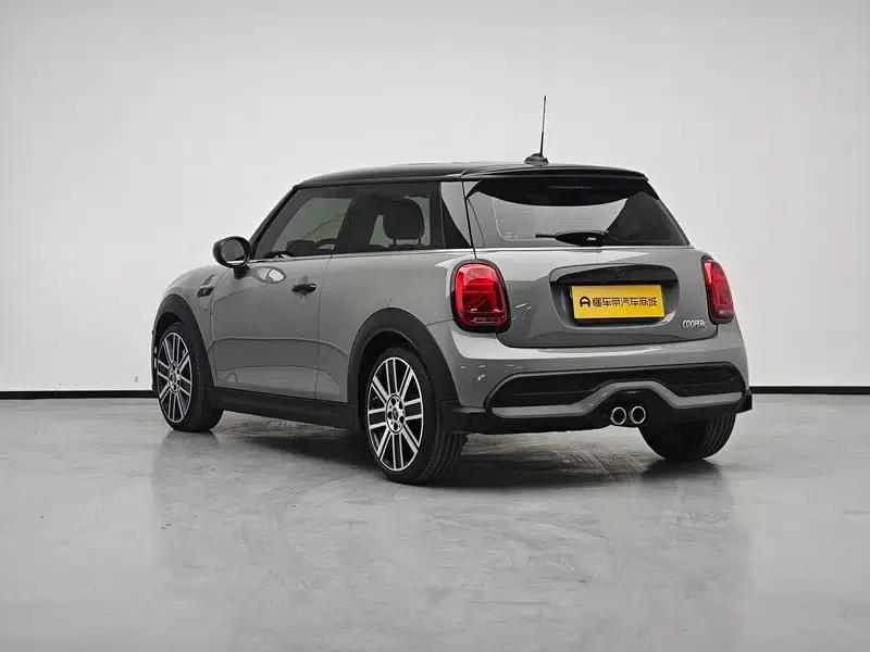 MINI 2023 2.0T COOPER S Artist — миниатюра 5