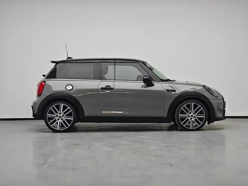 MINI 2023 2.0T COOPER S Artist — миниатюра 8
