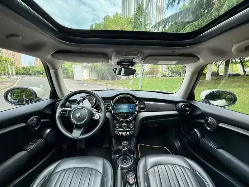MINI 2022 1.5T ONE — миниатюра 8