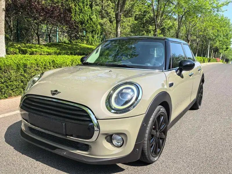 MINI 2019 1.5T COOPER Artist 5-Door Edition — миниатюра 1