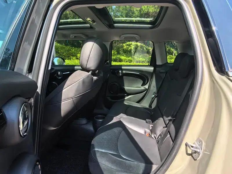 MINI 2019 1.5T COOPER Artist 5-Door Edition — миниатюра 16