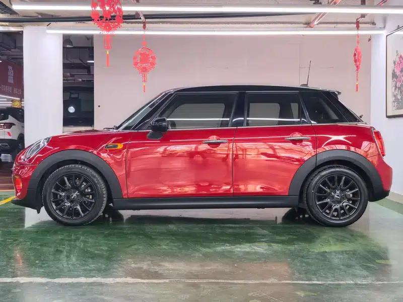 2016 MINI 1.5T COOPER 5-door version — миниатюра 3