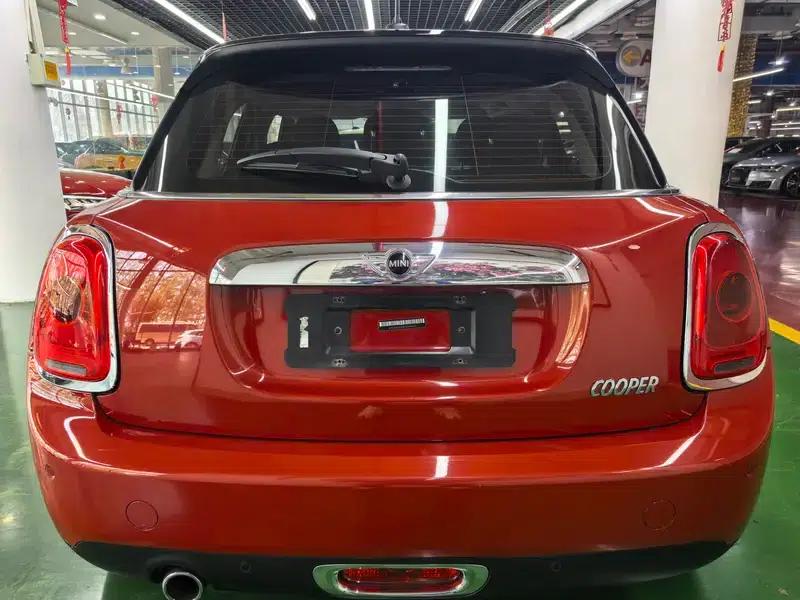2016 MINI 1.5T COOPER 5-door version — миниатюра 4