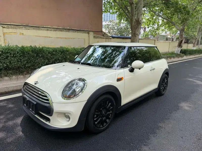 2018 MINI 1.5T ONE PLUS — миниатюра 1