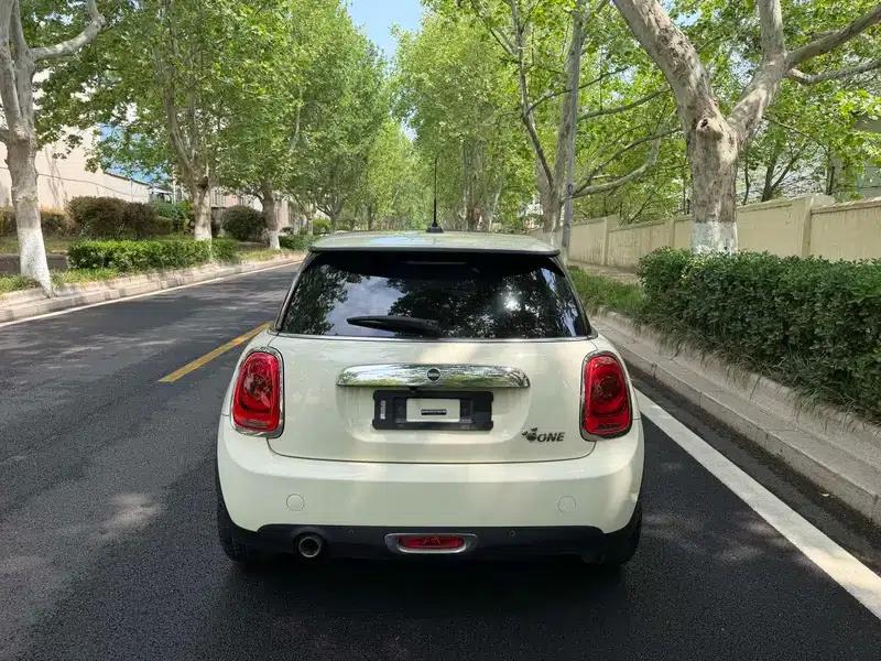 2018 MINI 1.5T ONE PLUS — миниатюра 5