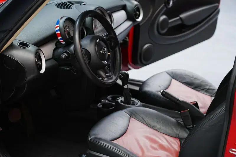 MINI 2013 1.6L ONE Limited Edition - First Model — миниатюра 18