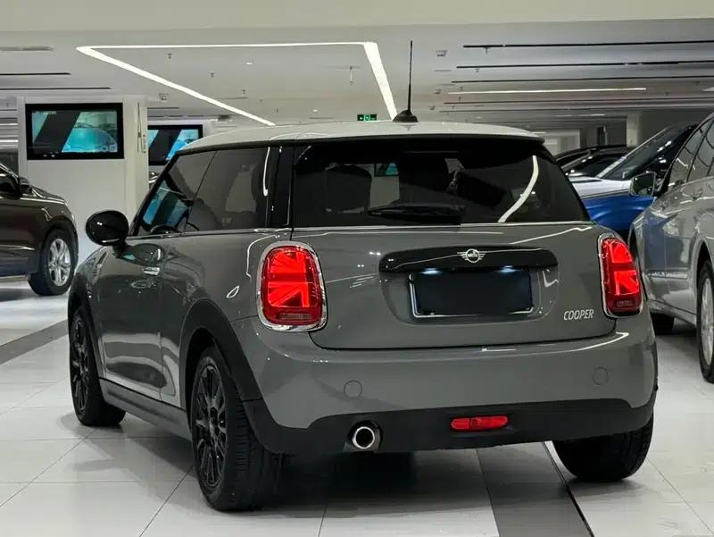 MINI 2021 1.5T COOPER Classic — миниатюра 5